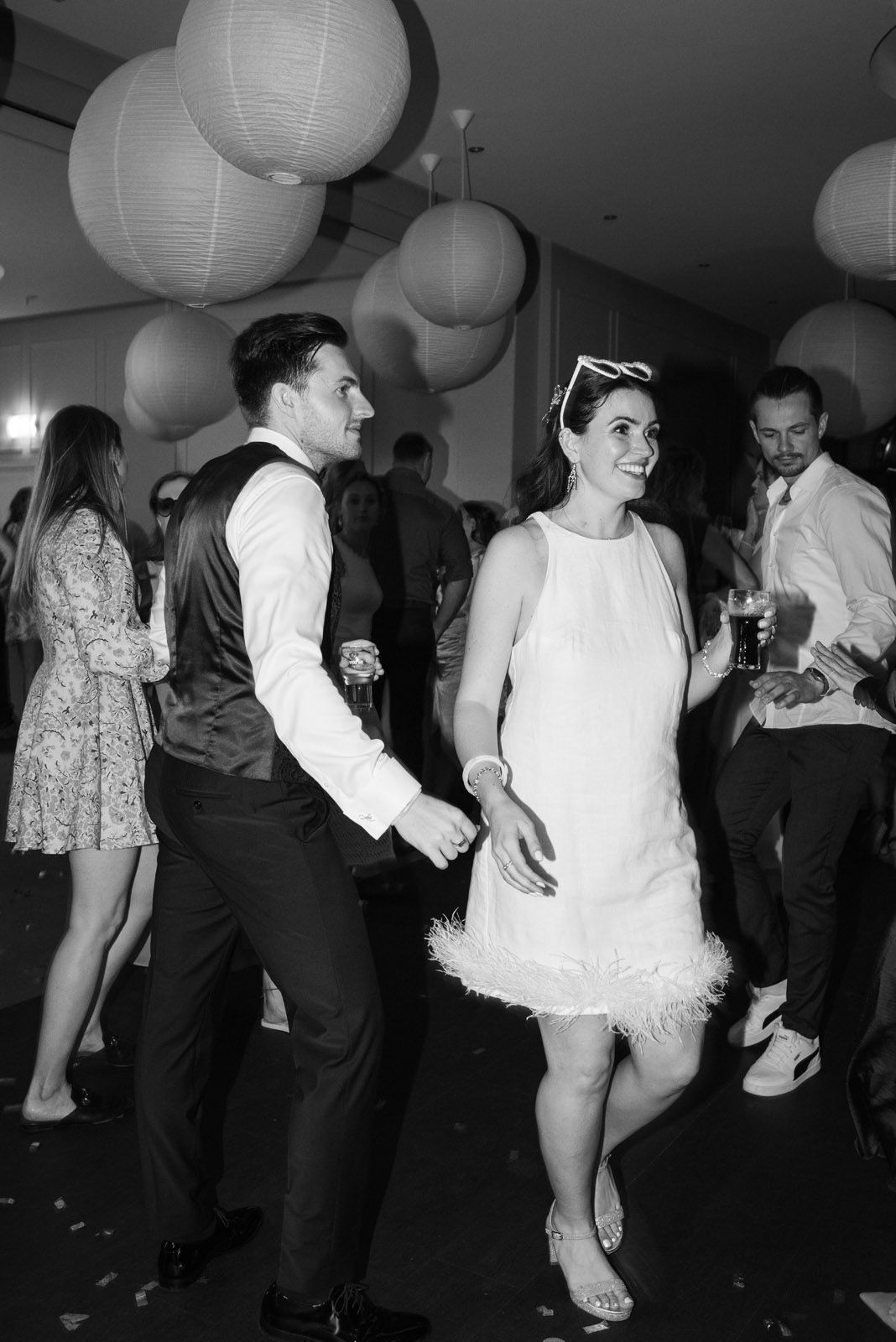 Wedding of Jennifer and Willem at Château De Raay in Baarlo, Netherlands — photograph 3