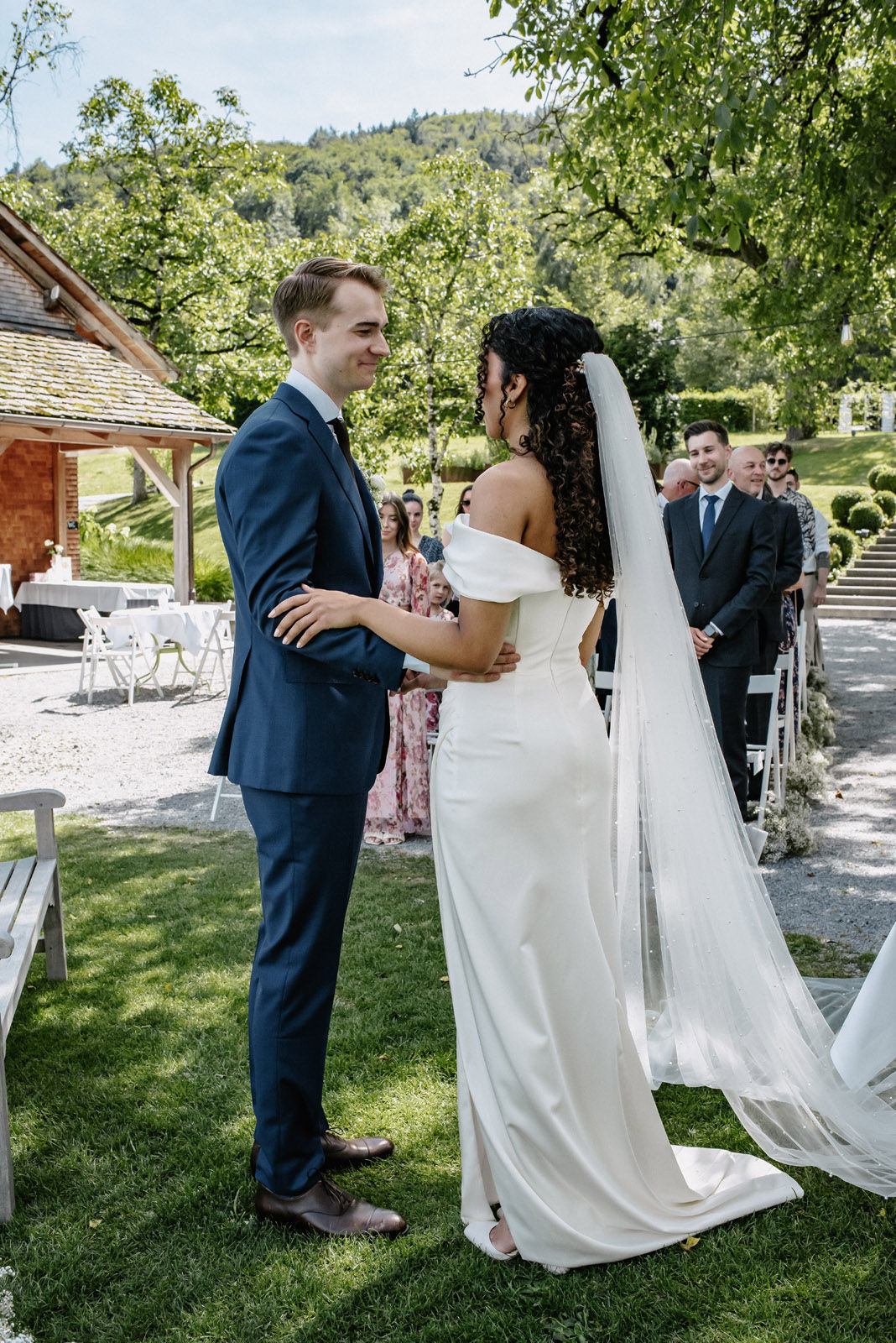Wedding of Elisa and Dominik by the Rhine in Diessenhofen, Switzerland — photograph 21