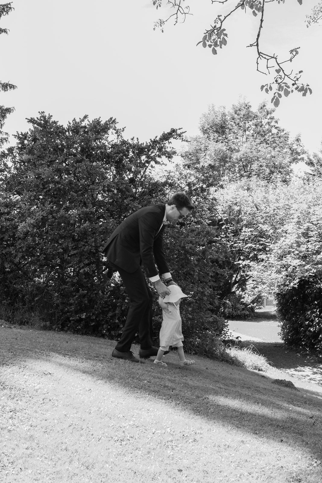Wedding of Elisa and Dominik by the Rhine in Diessenhofen, Switzerland — photograph 23