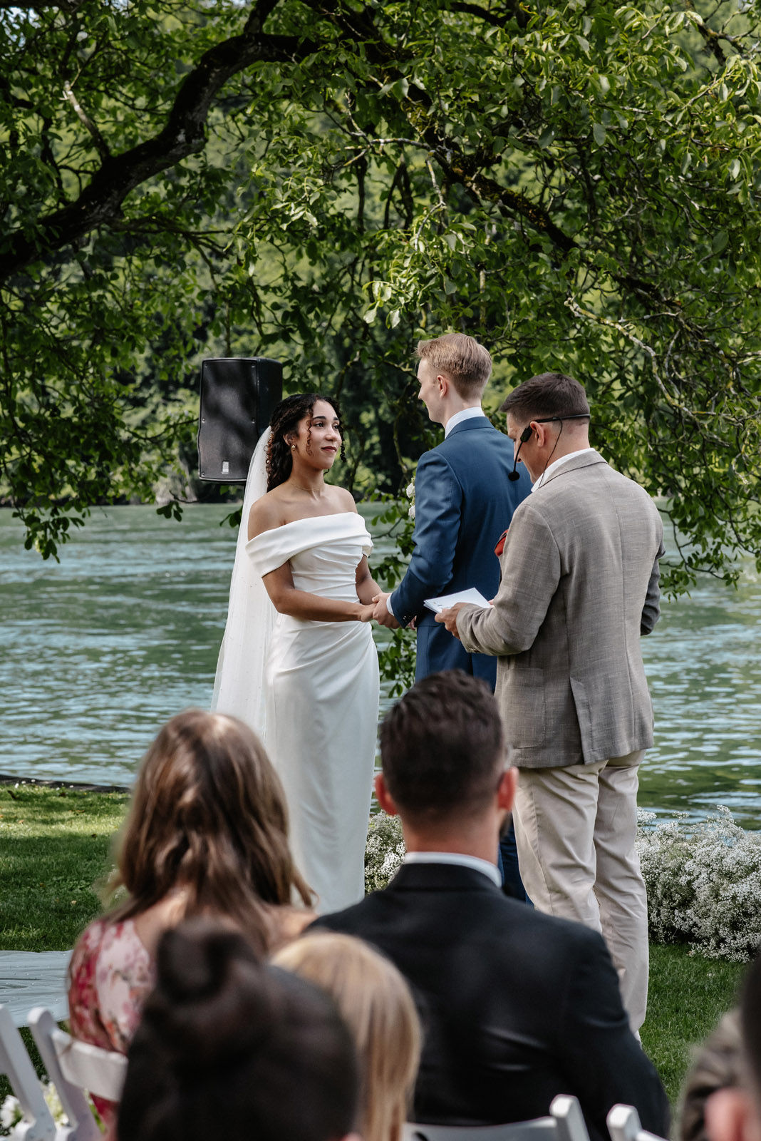 Wedding of Elisa and Dominik by the Rhine in Diessenhofen, Switzerland — photograph 27