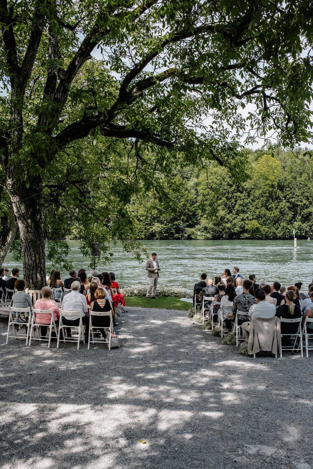 Wedding of Elisa and Dominik by the Rhine in Diessenhofen, Switzerland — photograph 28