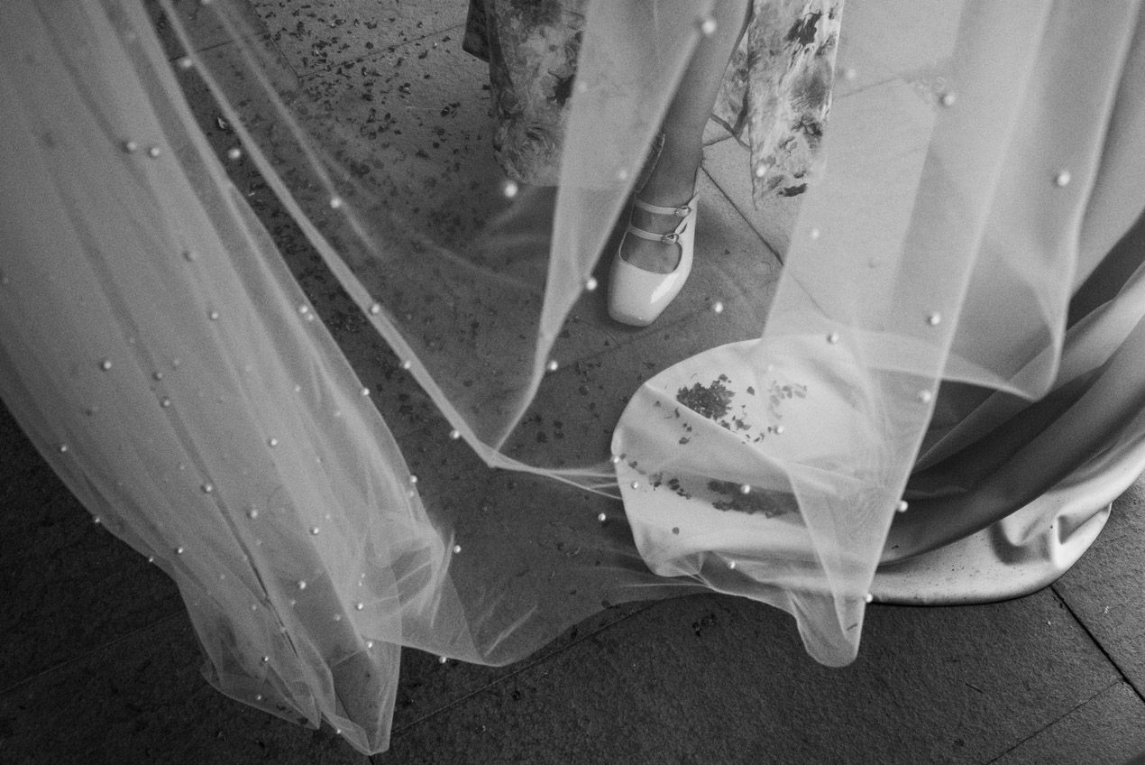 Wedding of Elisa and Dominik by the Rhine in Diessenhofen, Switzerland — photograph 40