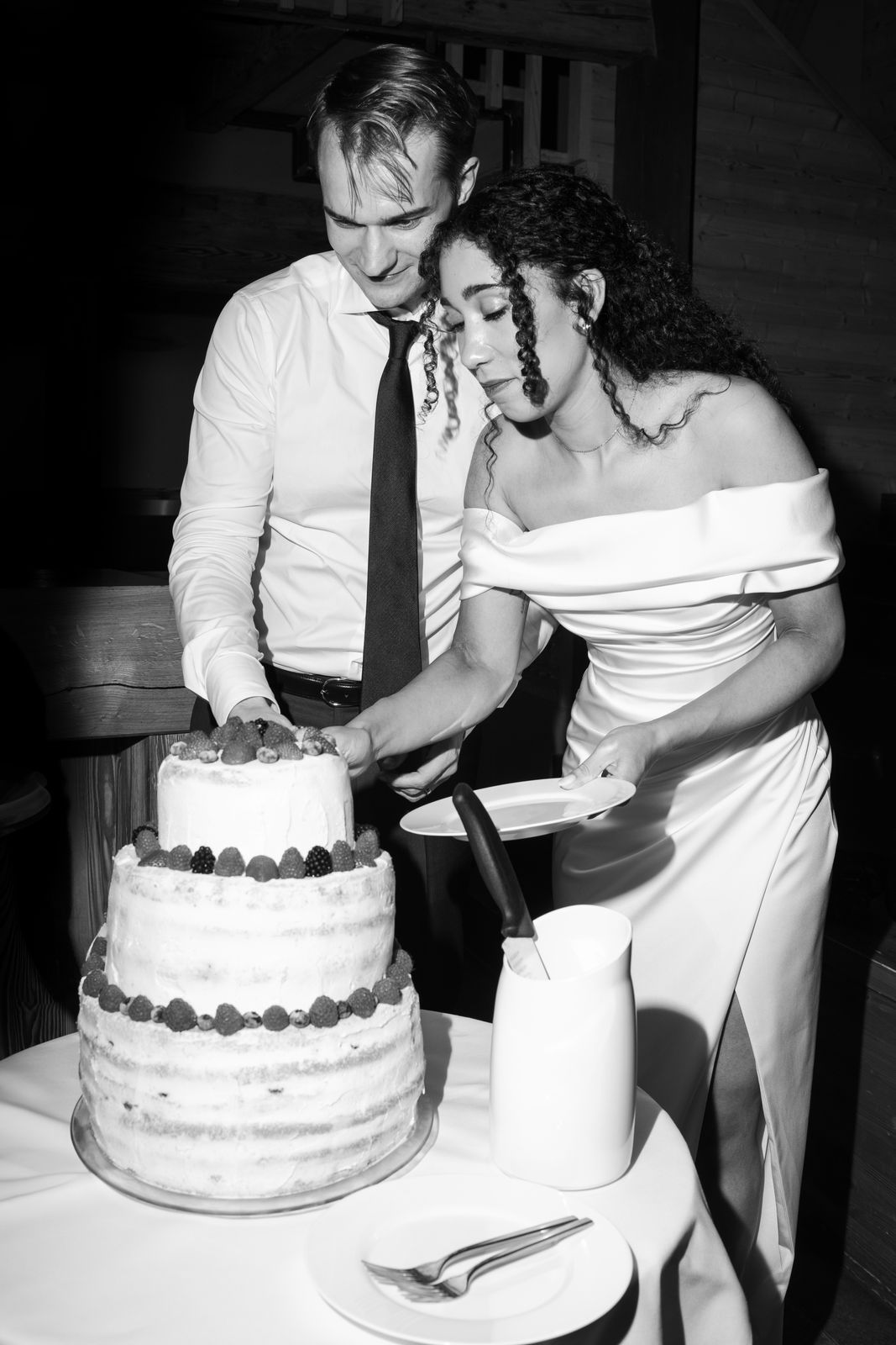 Wedding of Elisa and Dominik by the Rhine in Diessenhofen, Switzerland — photograph 83
