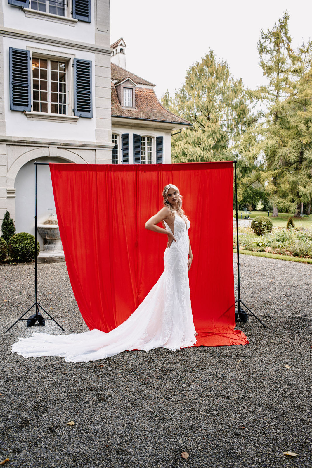 Wedding of Leonie and Robin at Schloss Hünigen, Switzerland — photograph 16