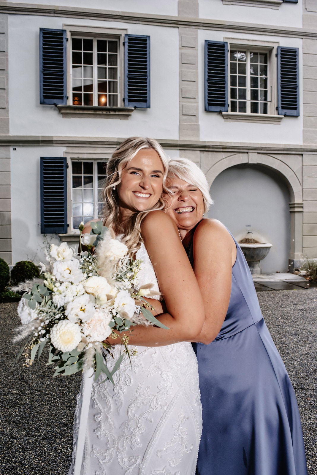 Wedding of Leonie and Robin at Schloss Hünigen, Switzerland — photograph 17