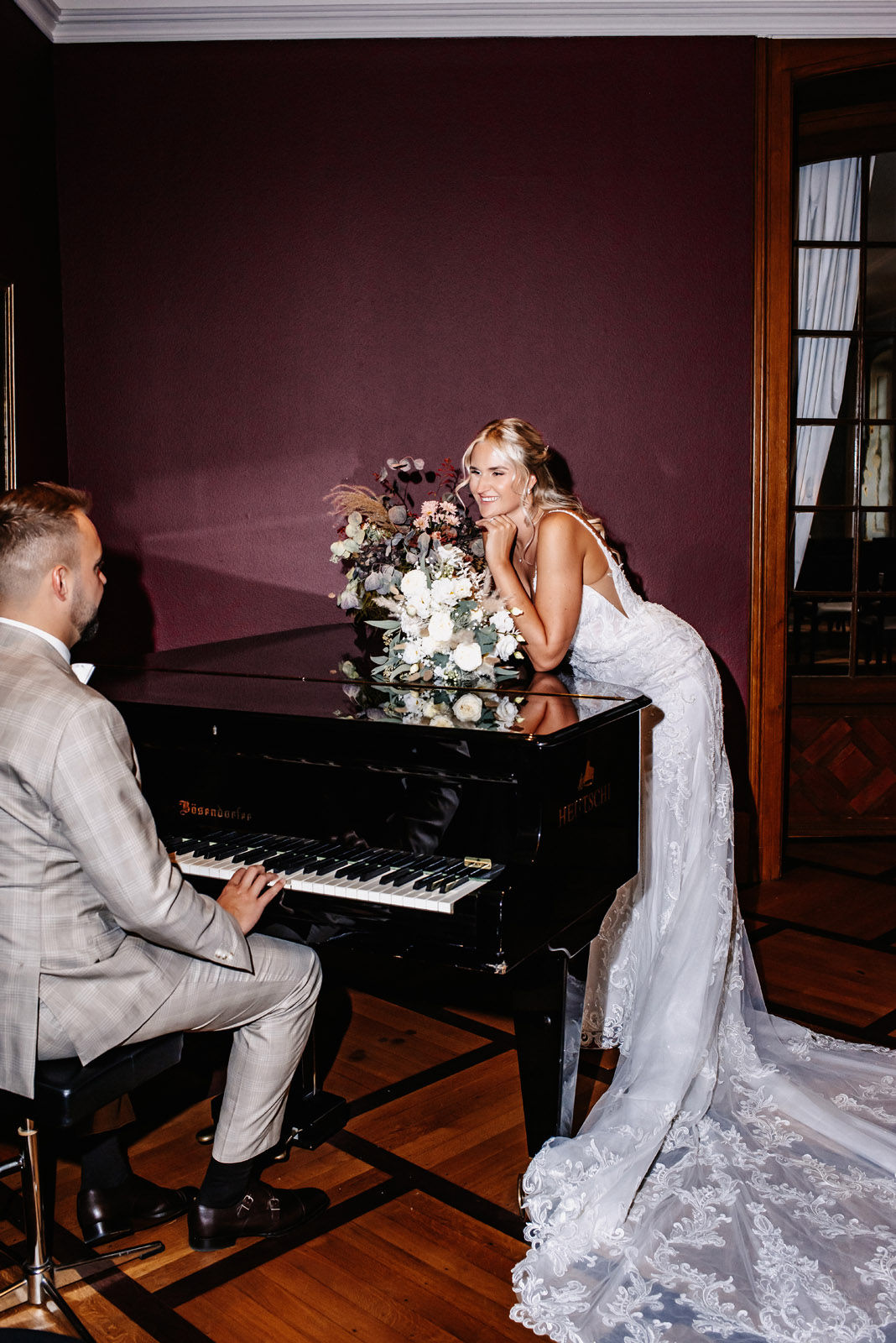 Wedding of Leonie and Robin at Schloss Hünigen, Switzerland — photograph 25