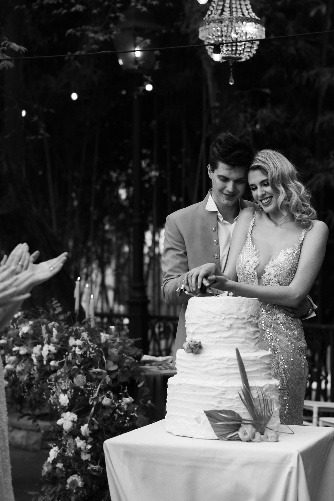 Black-and-white wedding of Nicole and Flavio at Villa Malliana near Lake Como — photograph 15