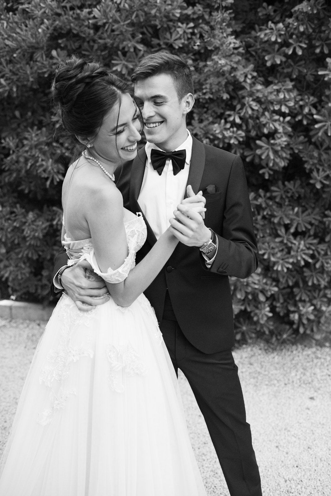 Intimate wedding of Valentina and Jordi in a lemon garden near Lake Garda — photograph 6