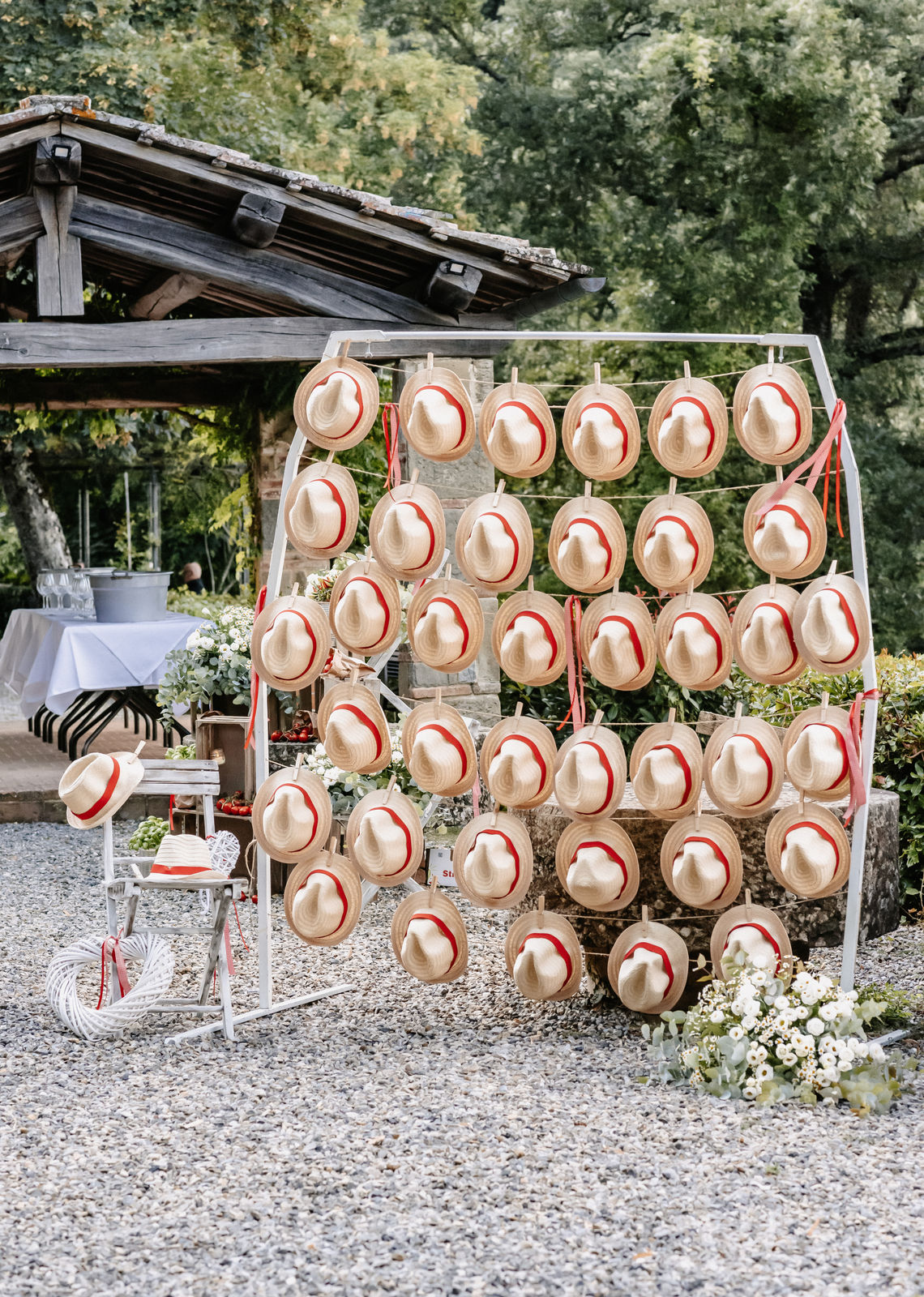 Three-day destination wedding of Fanni and Valentin in Tuscany, Italy — photograph 3