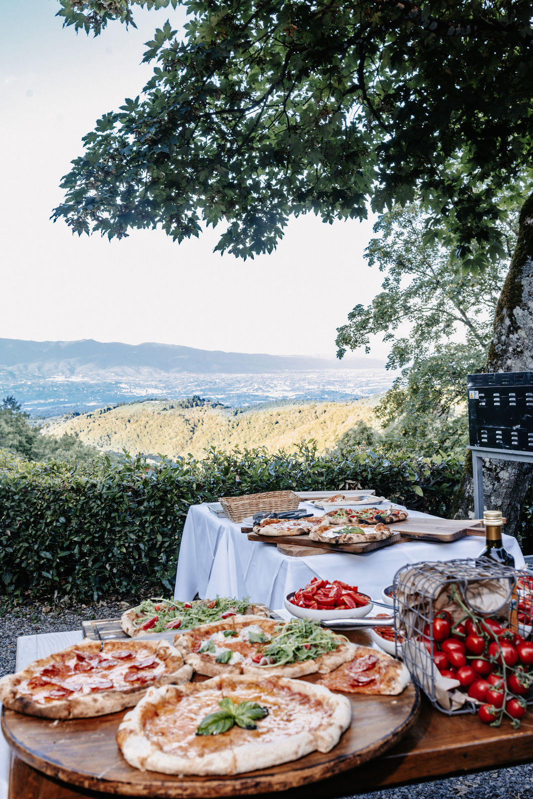 Three-day destination wedding of Fanni and Valentin in Tuscany, Italy — photograph 4