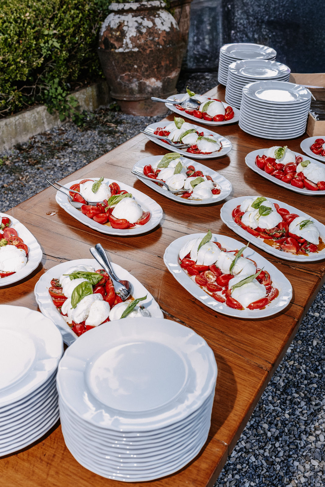 Three-day destination wedding of Fanni and Valentin in Tuscany, Italy — photograph 9