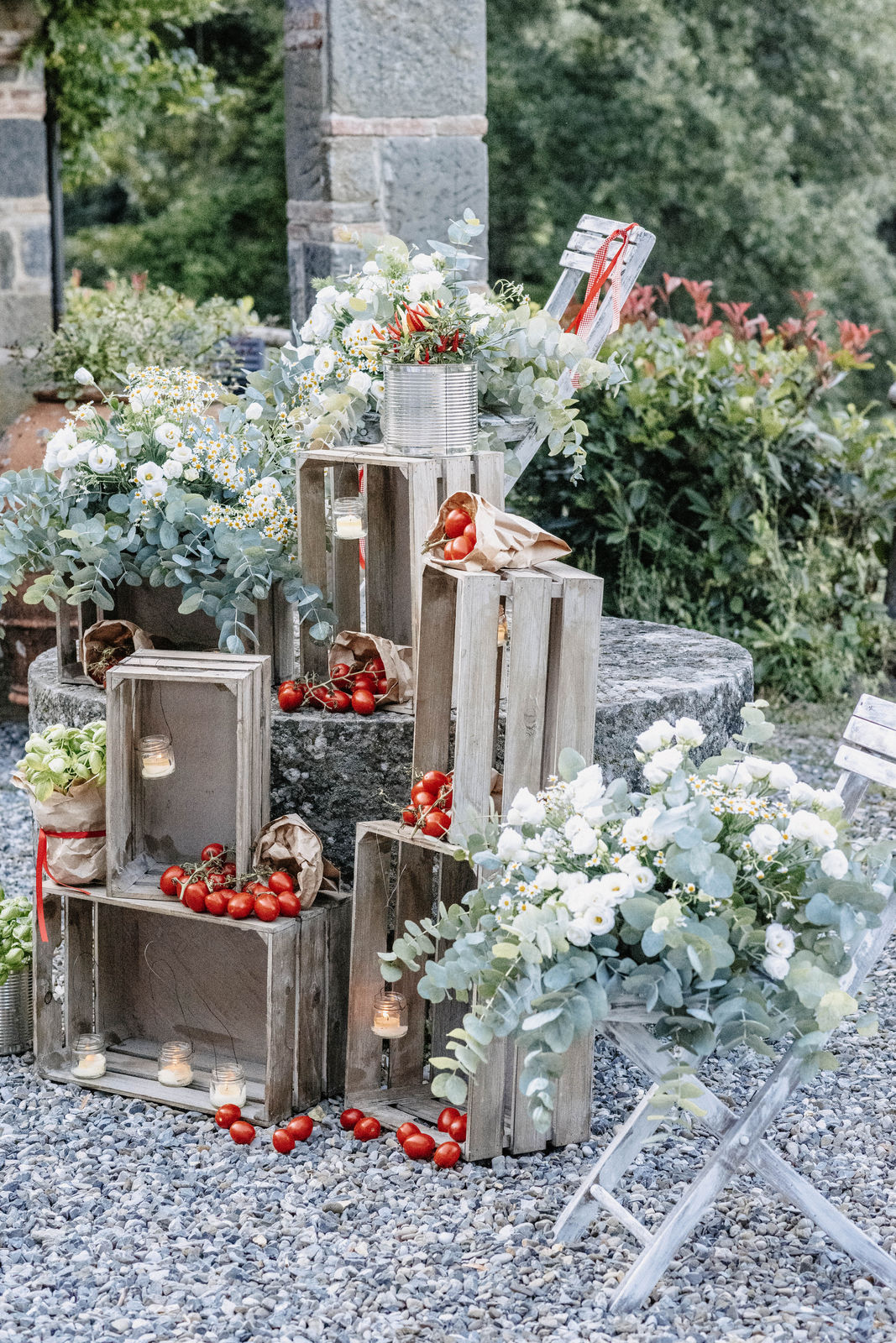 Three-day destination wedding of Fanni and Valentin in Tuscany, Italy — photograph 12