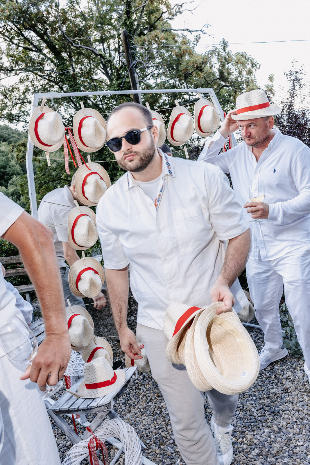 Three-day destination wedding of Fanni and Valentin in Tuscany, Italy — photograph 15