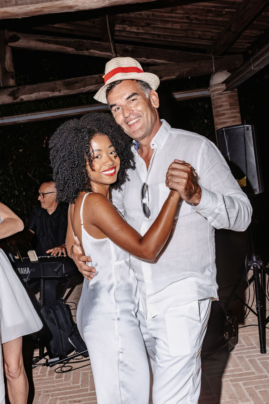 Three-day destination wedding of Fanni and Valentin in Tuscany, Italy — photograph 26