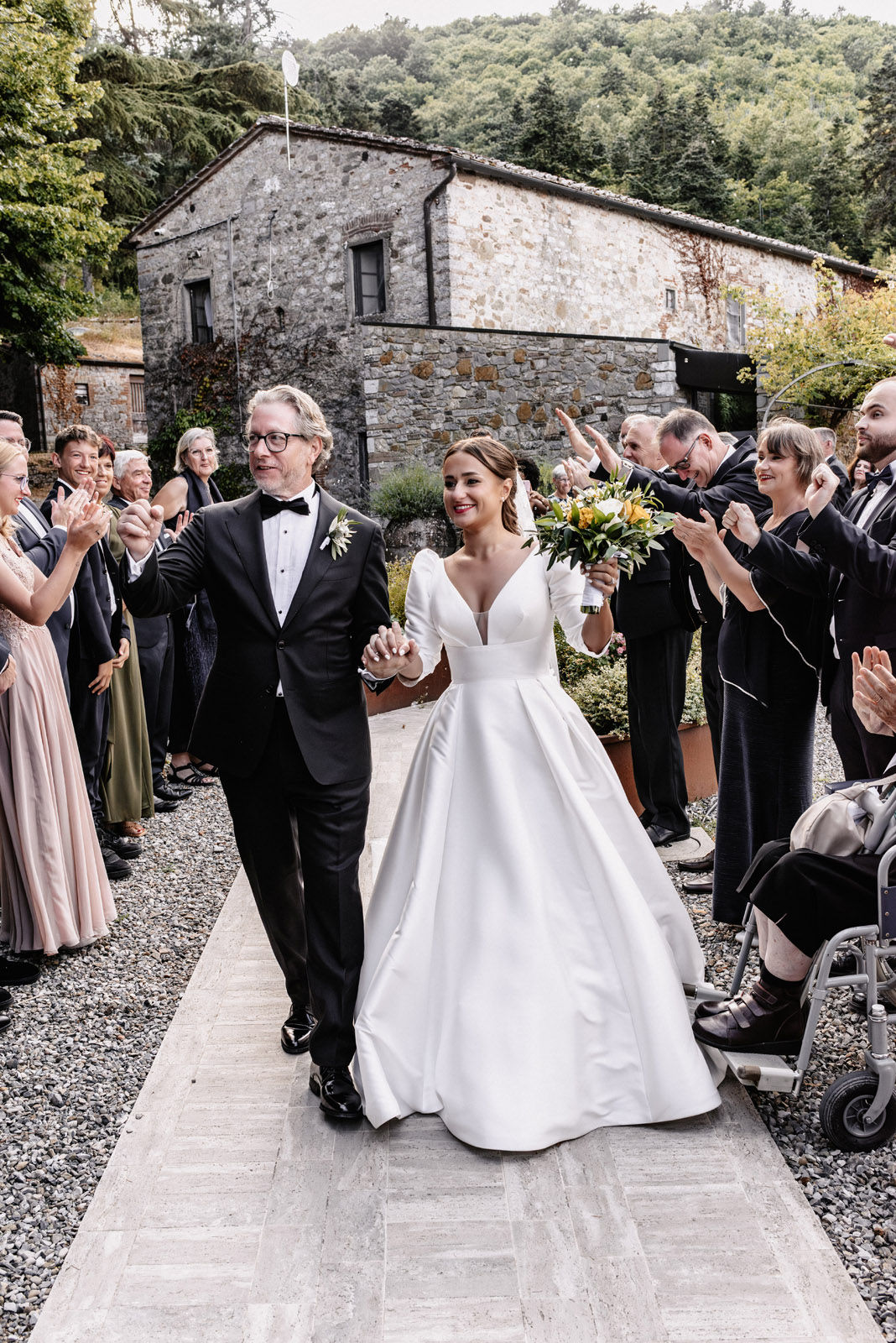 Three-day destination wedding of Fanni and Valentin in Tuscany, Italy — photograph 51