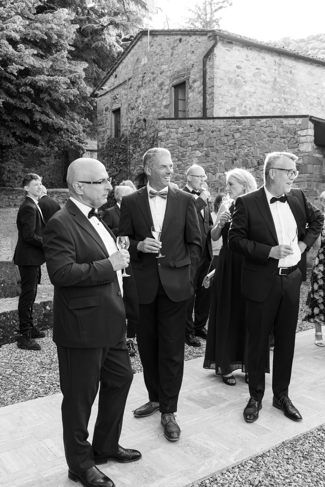 Three-day destination wedding of Fanni and Valentin in Tuscany, Italy — photograph 57