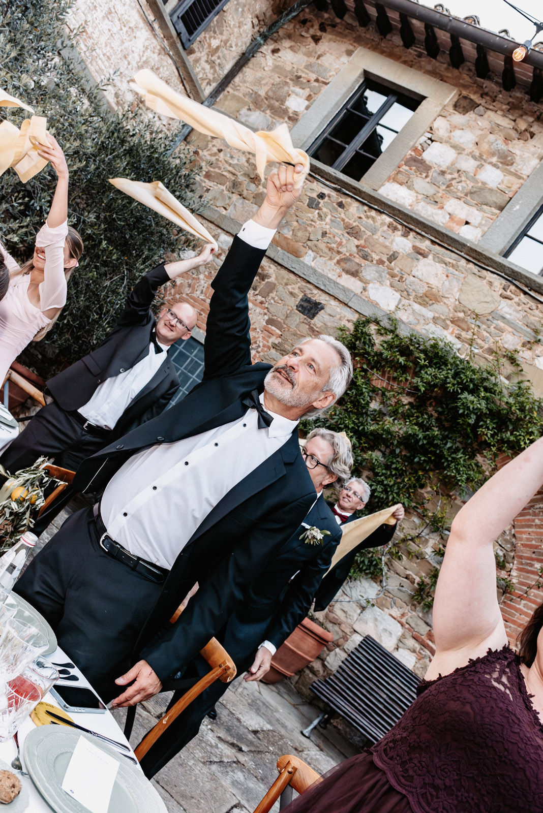 Three-day destination wedding of Fanni and Valentin in Tuscany, Italy — photograph 68